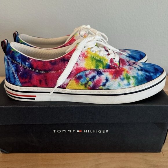 Tommy Hilfiger Tie Dye Multi-Color Canvas Foam Insert Lace Up Hippie Shoes - Picture 5 of 6